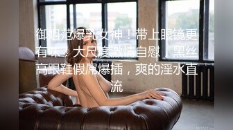 商场女厕偷拍麻点连衣裙长发美女 雪白的肥臀 厚厚的肥唇