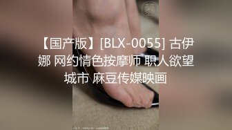 偷拍韵味少妇洗澡 (1)