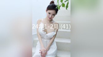   四男战一女，露脸足交操逼，上下齐入，日本群P的剧情换着对着脸打飞机