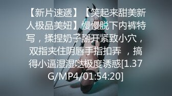  又見掏B漢,還是阿姨最耐玩,茓洞大開,掰開裏面深不可測,看看子宮