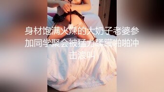   眼镜大叔的小母狗 浴室掏出JB就要吸 抱起来猛操 美臀骑乘位 各种姿势尽情输出