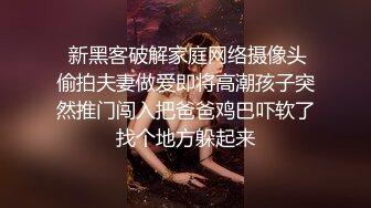 御姐女神的极品诱惑，露脸高颜值好身材，撩骚互动狼友听指挥，性感纹身揉奶玩逼脱衣艳舞