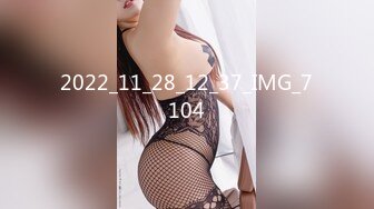 游乐场全景偷拍多位年轻美女的极品嫩鲍 (1)