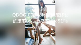 观众刷礼物让坑爹女主播进女厕偷拍女女们的众生态满足大家的偷窥欲望